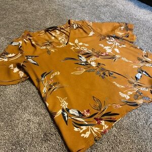 Floral Blouse-Size Small.